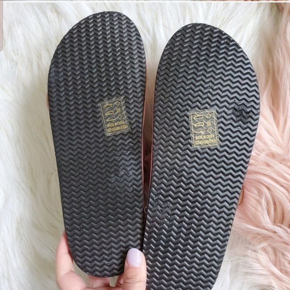 🔥 Desert Rose Faux Suede Slides - Picture 6 of 6